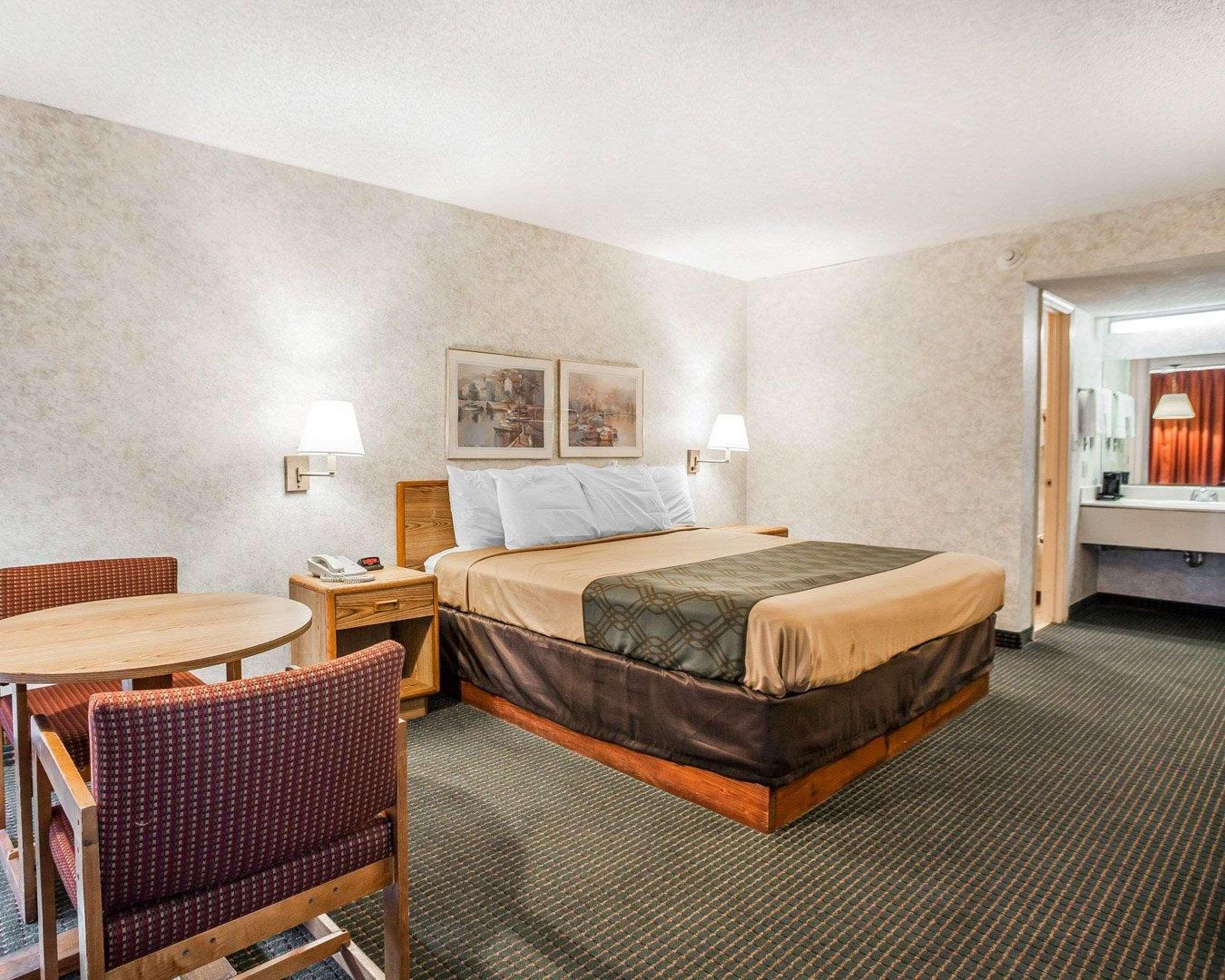 Econo Lodge Jefferson City Extérieur photo